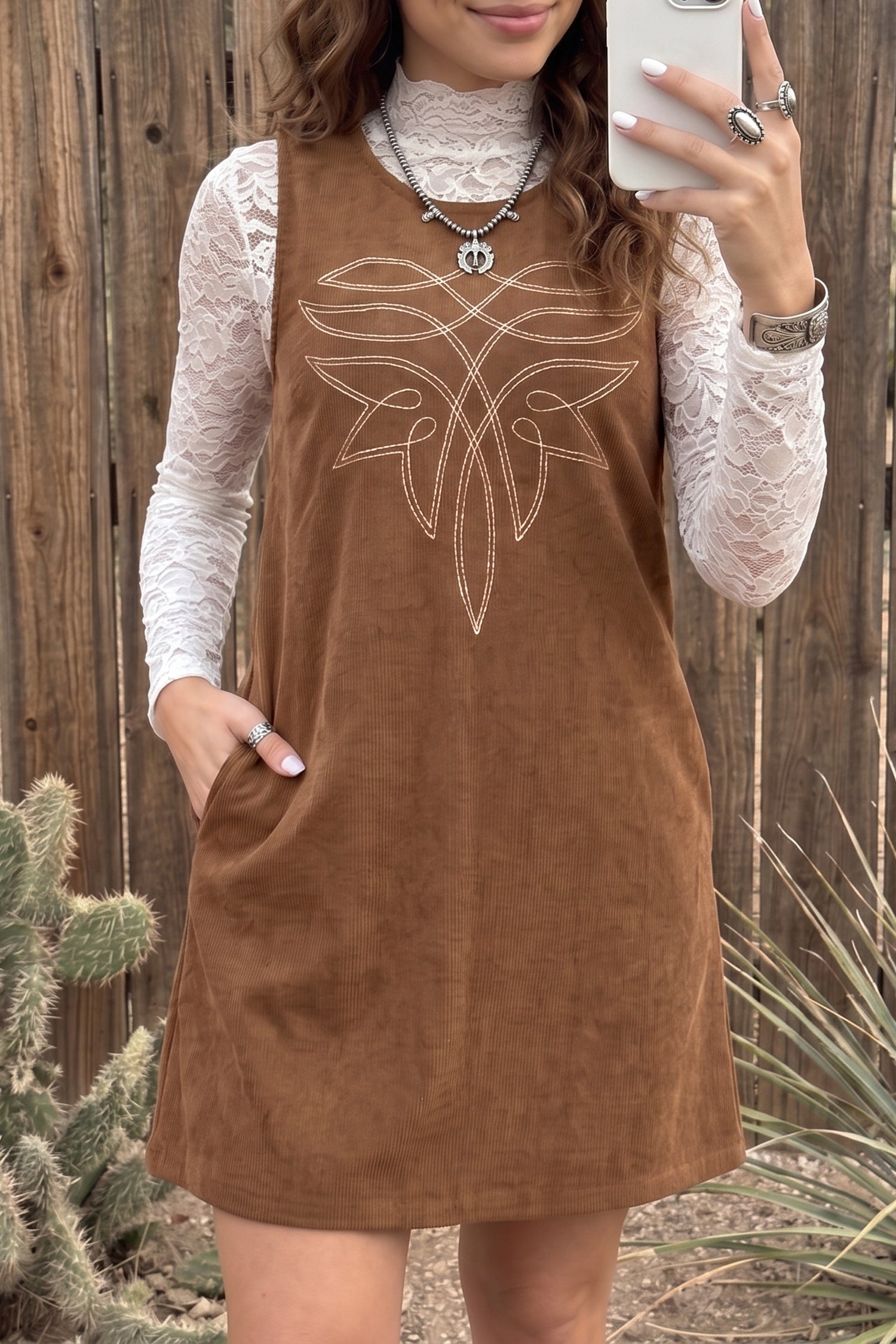 Robe femme brodé, sans manches — café