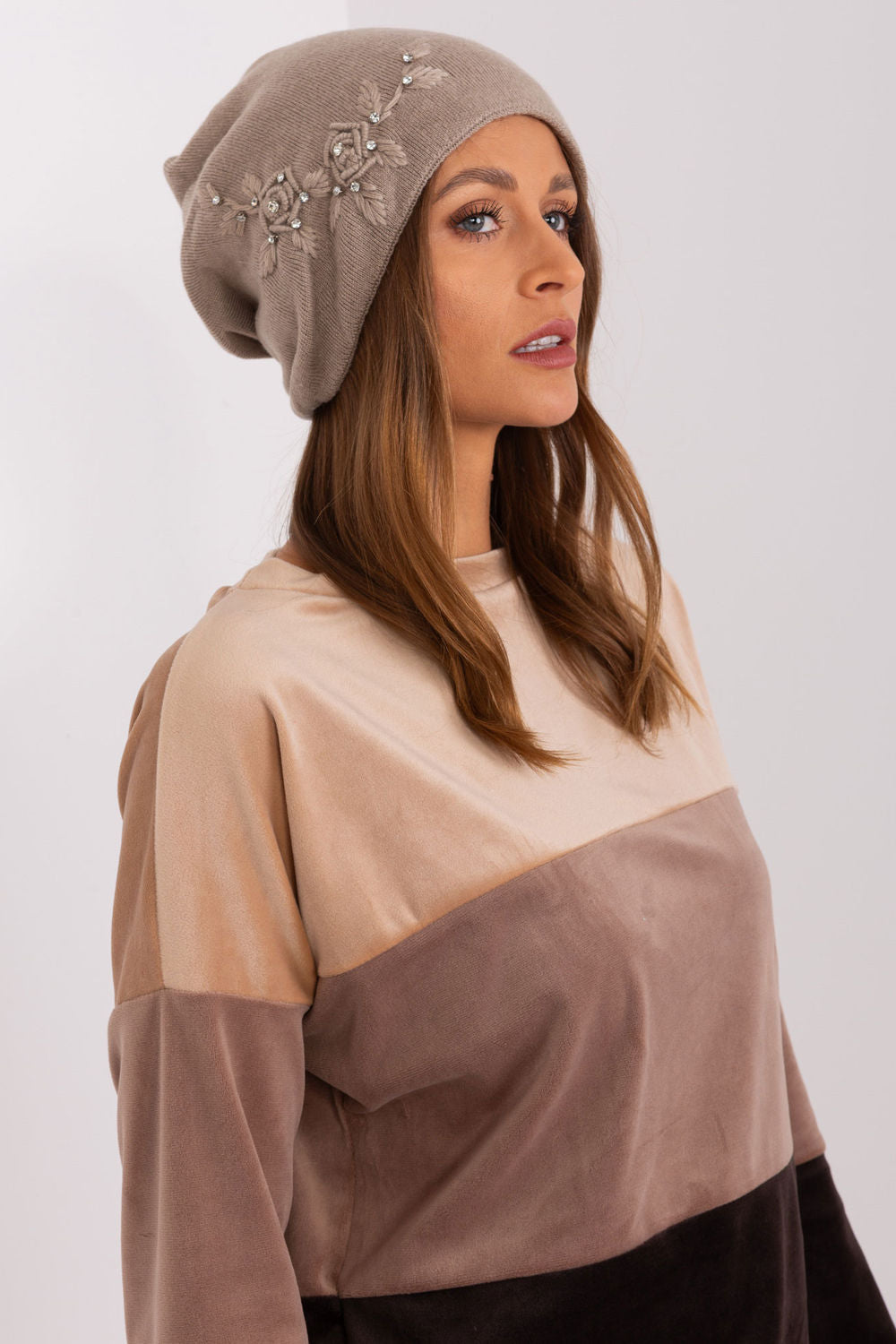 Bonnet femme AT — beige