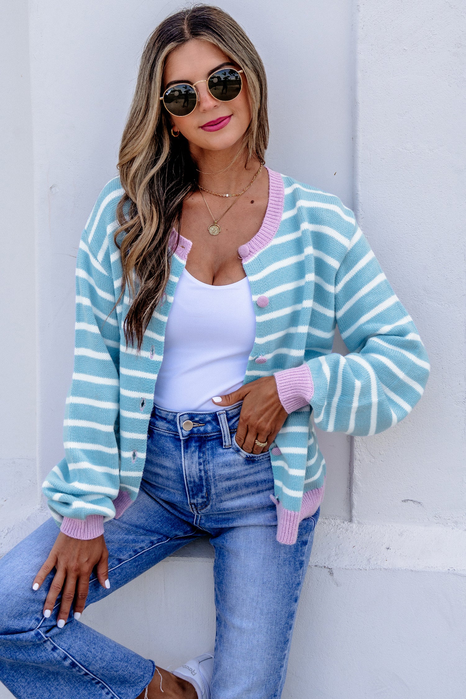 Cardigan femme rayé, manches longues, col rond — bleu ciel