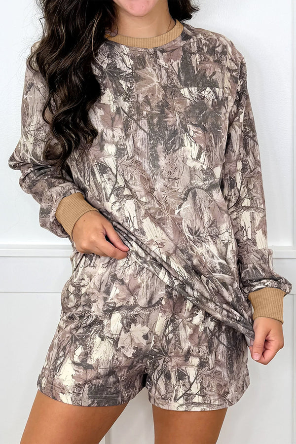 Ensemble femme camouflage, manches longues, casual — kaki