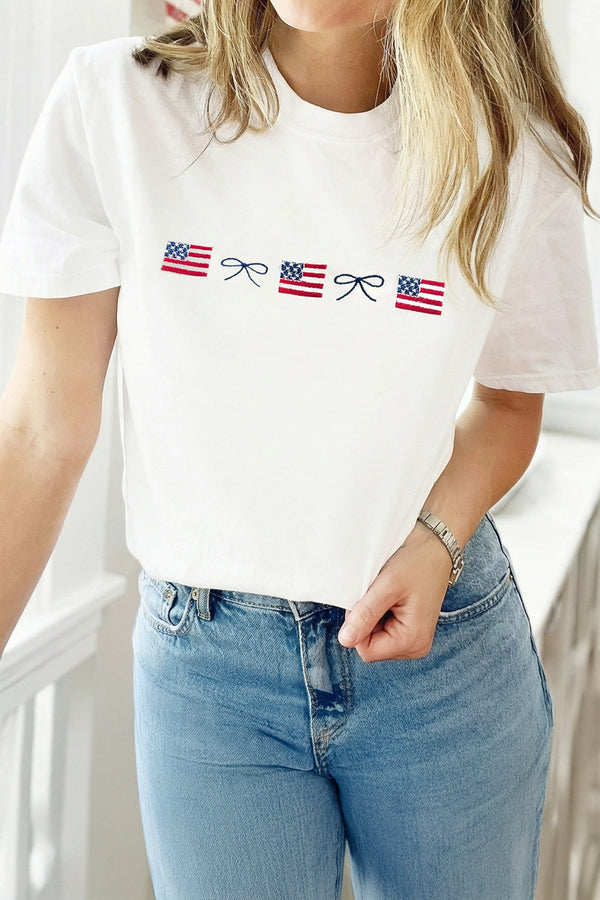T-shirt femme brodé, manches courtes, casual — blanc