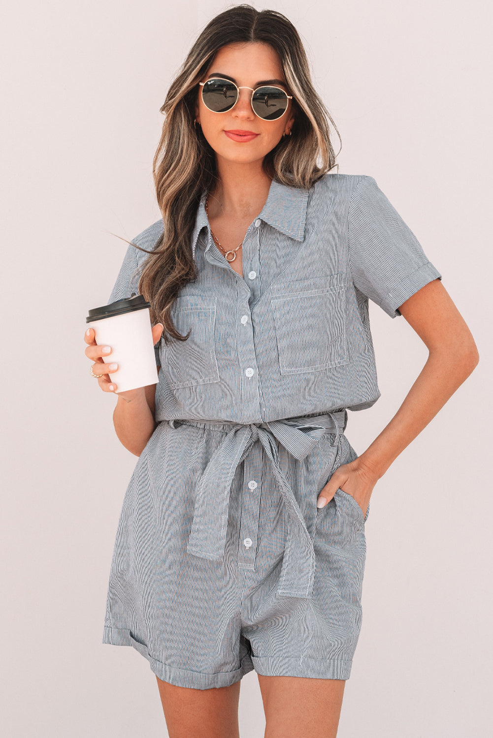 Combinaison femme rayé, ceinturée, boutonnée, poches, taille haute — bleu