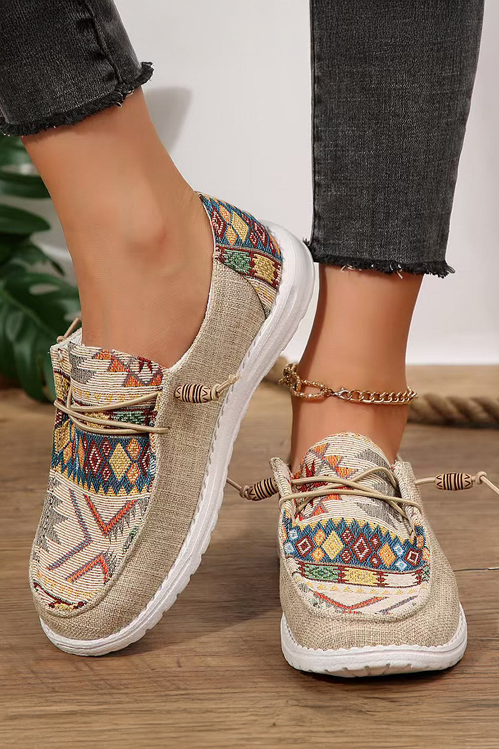 Pièce mode femme — beige