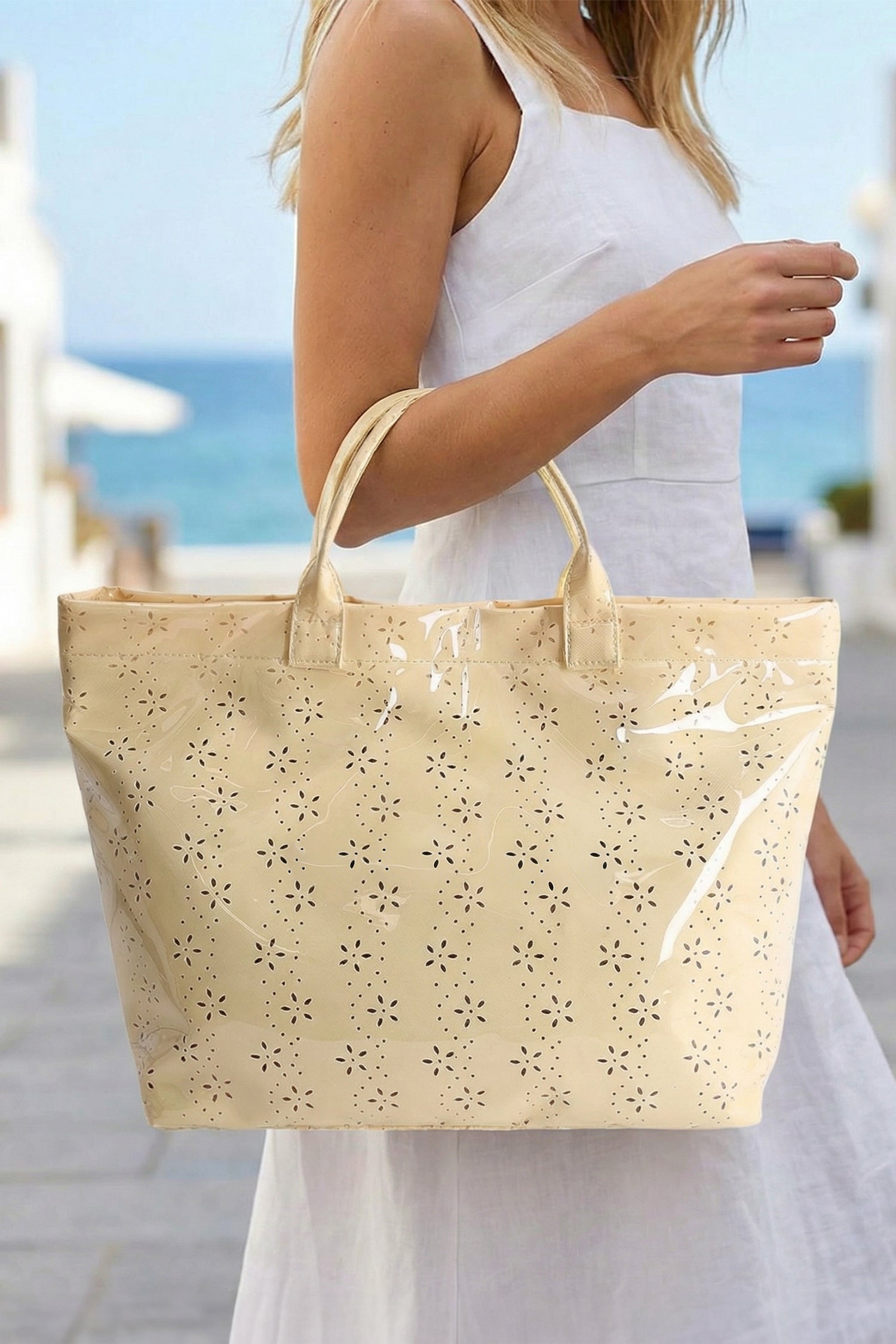 Pièce mode femme — beige