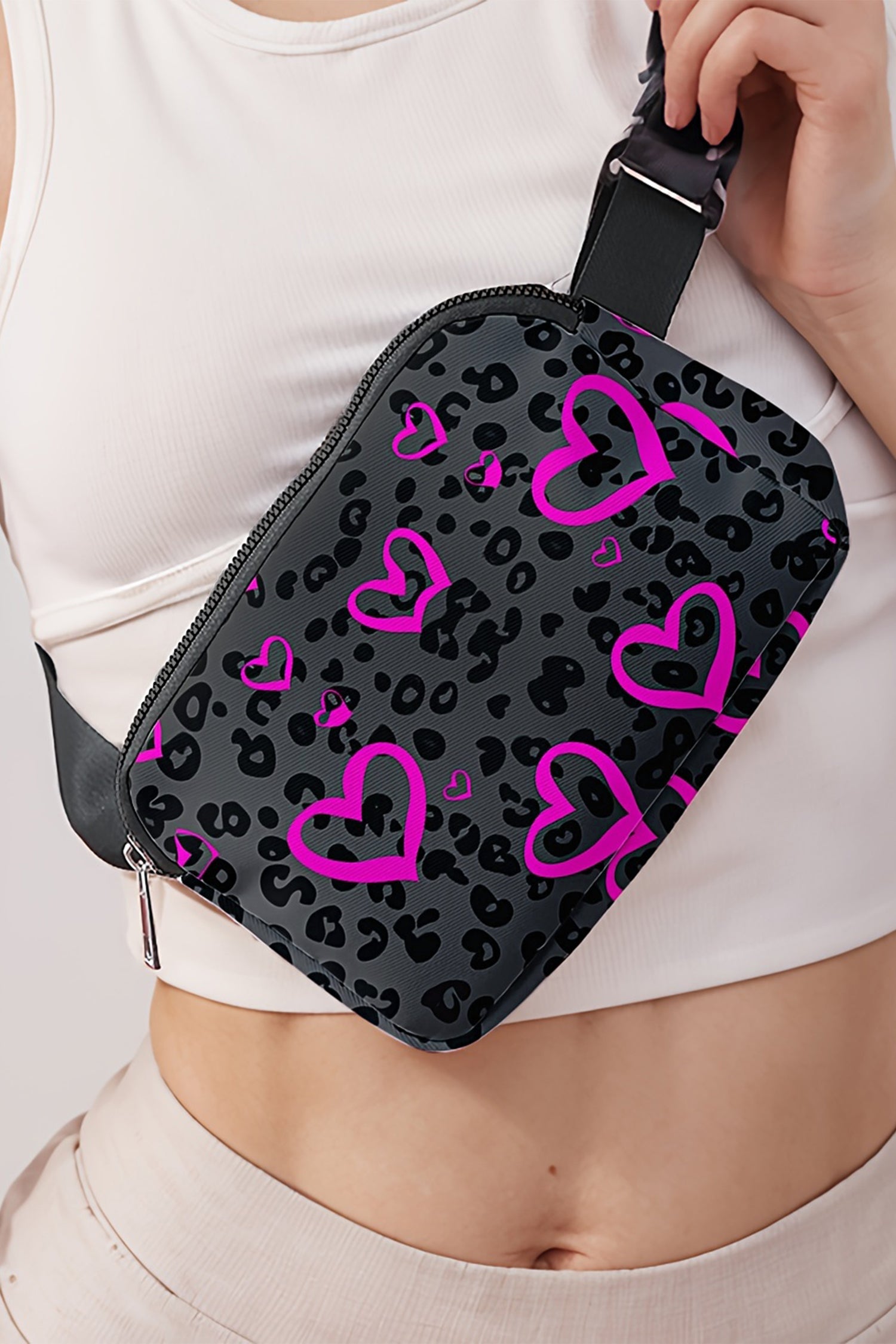Pièce mode femme léopard — gris foncé