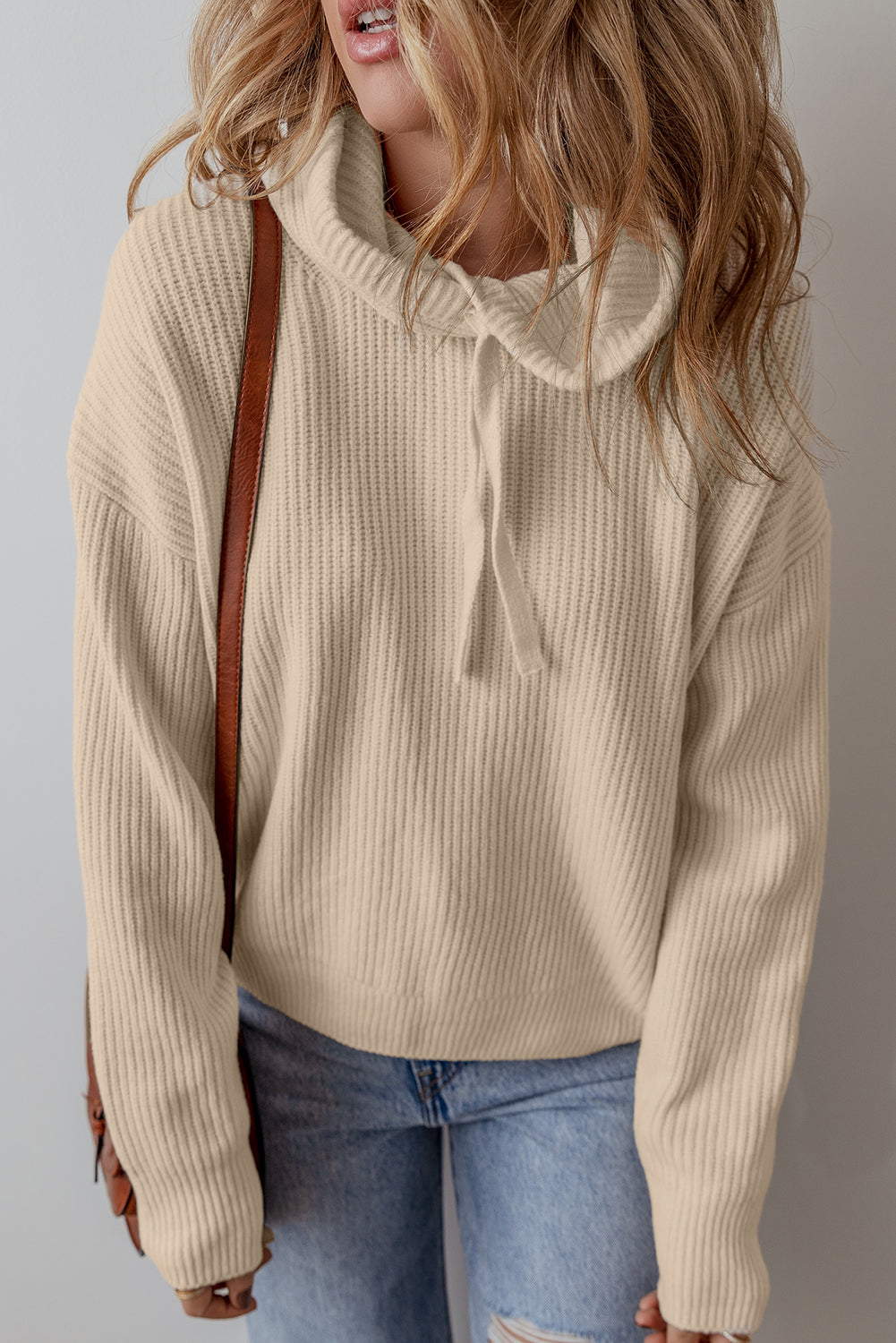 Pull femme à cordon, à capuche, épaules tombantes, uni — beige