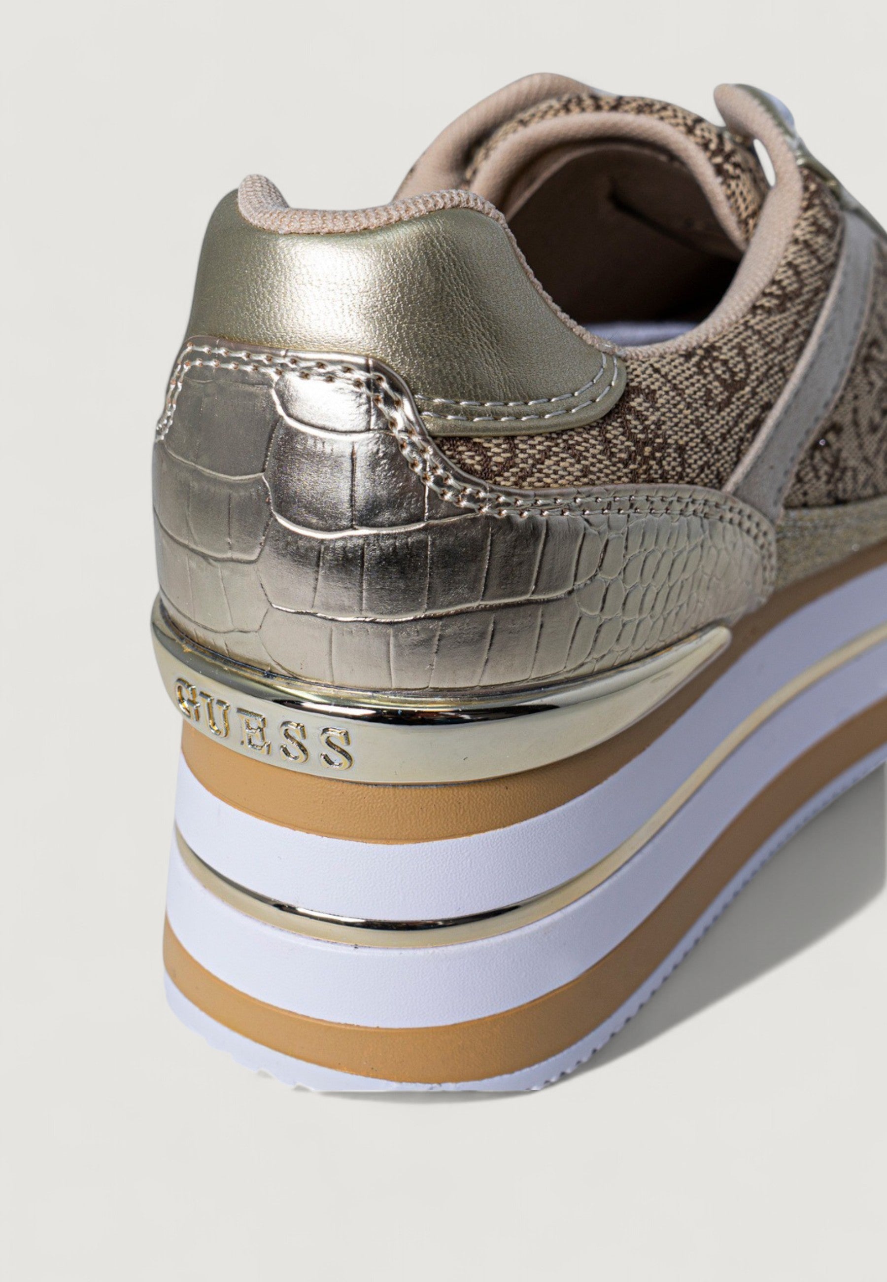Guess Baskets femme — beige