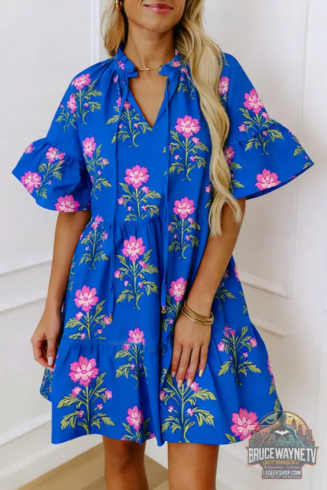 Robe à fleurs ample bleue à col en V et manches courtes - Dresses/Floral Dresses